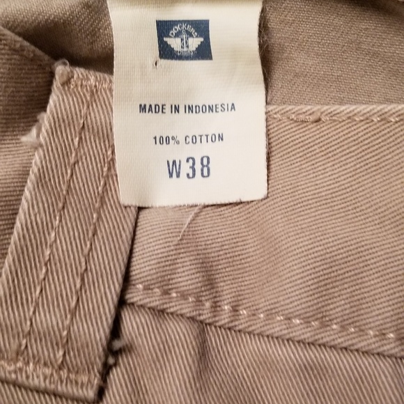 Mens Dockers Khaki Shorts - Picture 4 of 4